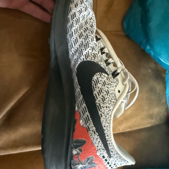 Nike Zoom Pegasus 35 Floral Edition Size 9 - Picture 4 of 7